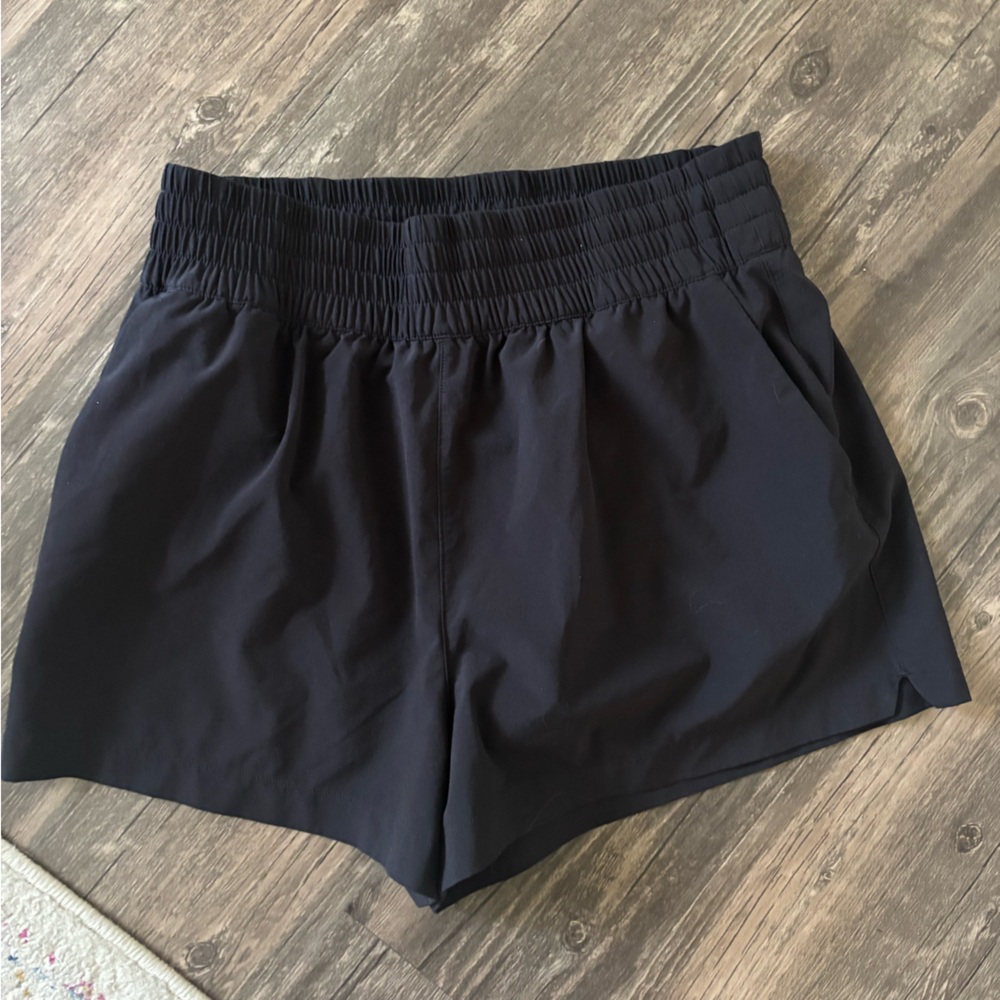 Athleta Black Weekender Athletic shorts